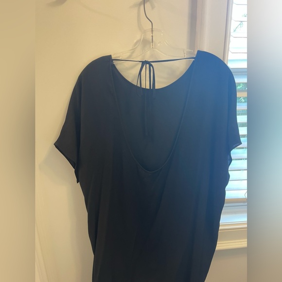 Aritzia black formal tshirt dress with open back - Picture 2 of 2